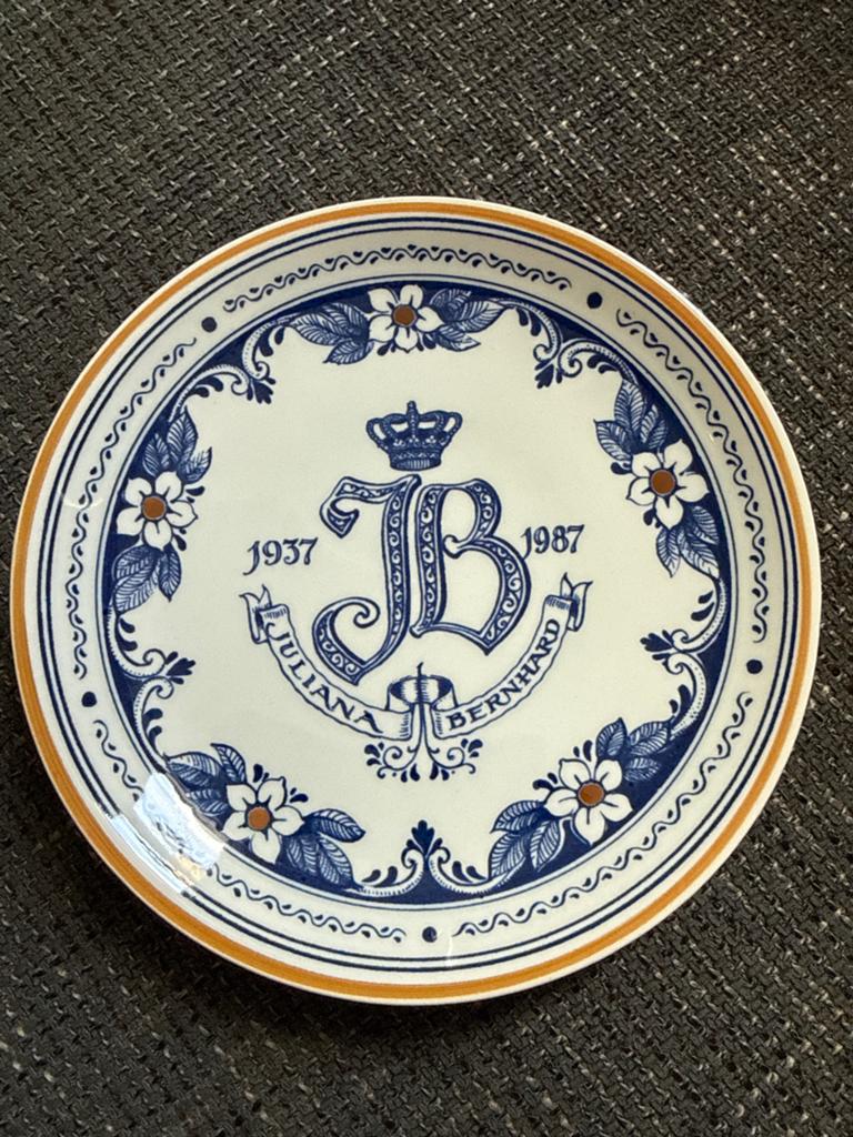 Delfts Schoonhoven Holland Juliana Bernhard Herdenkingsbord, Ophalen of Verzenden, Servies