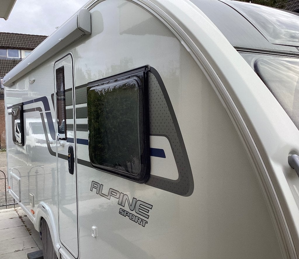 Sprite Alpine Sport 470 CF. MOVER,LUIFEL 2017 verkocht, Omvormbare zithoek, Particulier, 4 tot 5 meter, Schokbreker