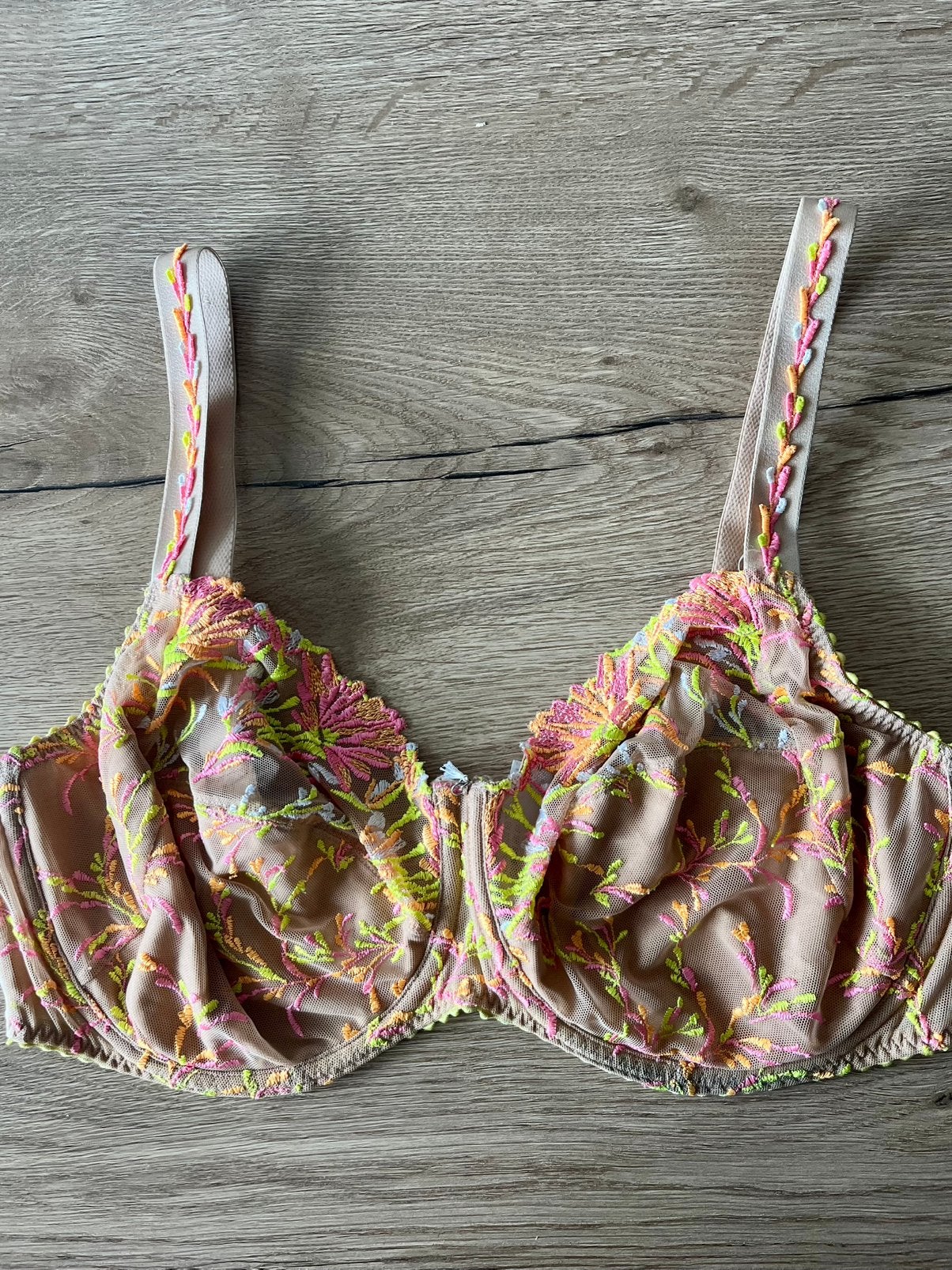 Prima donna 85E full cup huid met felle kleuren borduur, Verzenden, Beige, BH