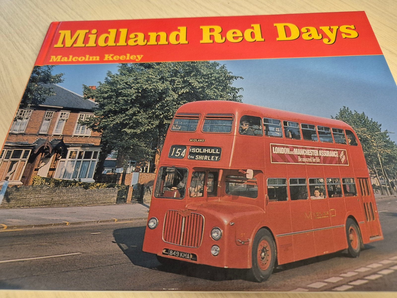 hardcover boek oude Engelse bussen véél dubbeldekkers izgst, Ophalen of Verzenden, Zo goed als nieuw, Overige merken