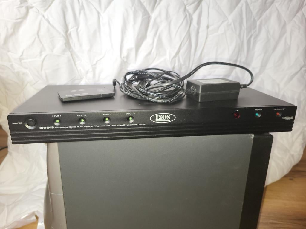 IXOS XHT948 Professionele HDMI Switcher/Repeater zgan, Ophalen, Zo goed als nieuw