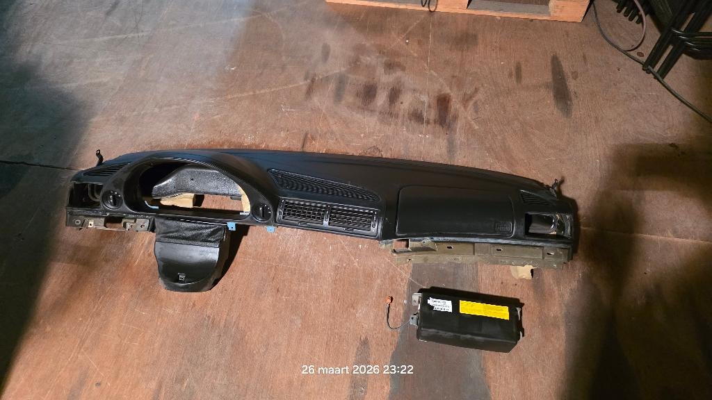 Lederen Dashboard BMW E38 750i, Auto-onderdelen, Ophalen of Verzenden, Gebruikt, BMW