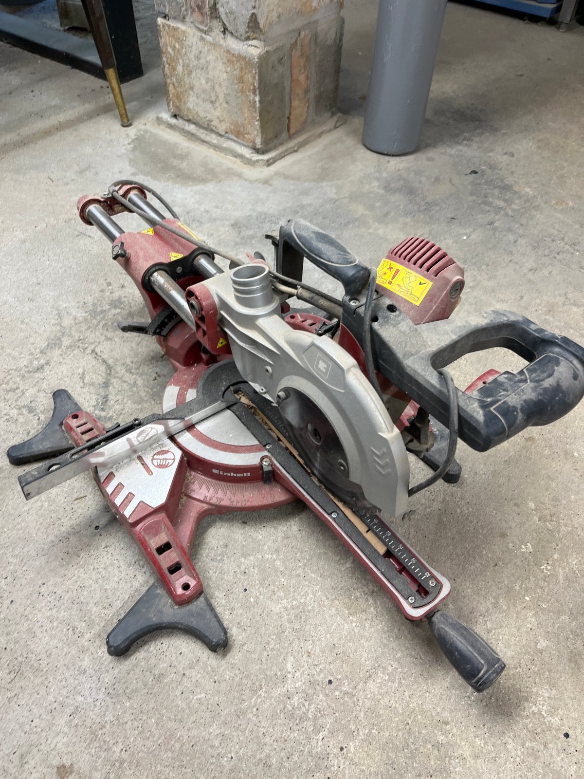 Einhell Afkortzaag - Gebruikt maar in goede staat, Gebruikt, 600 tot 1200 watt, Ophalen of Verzenden, Afkortzaag