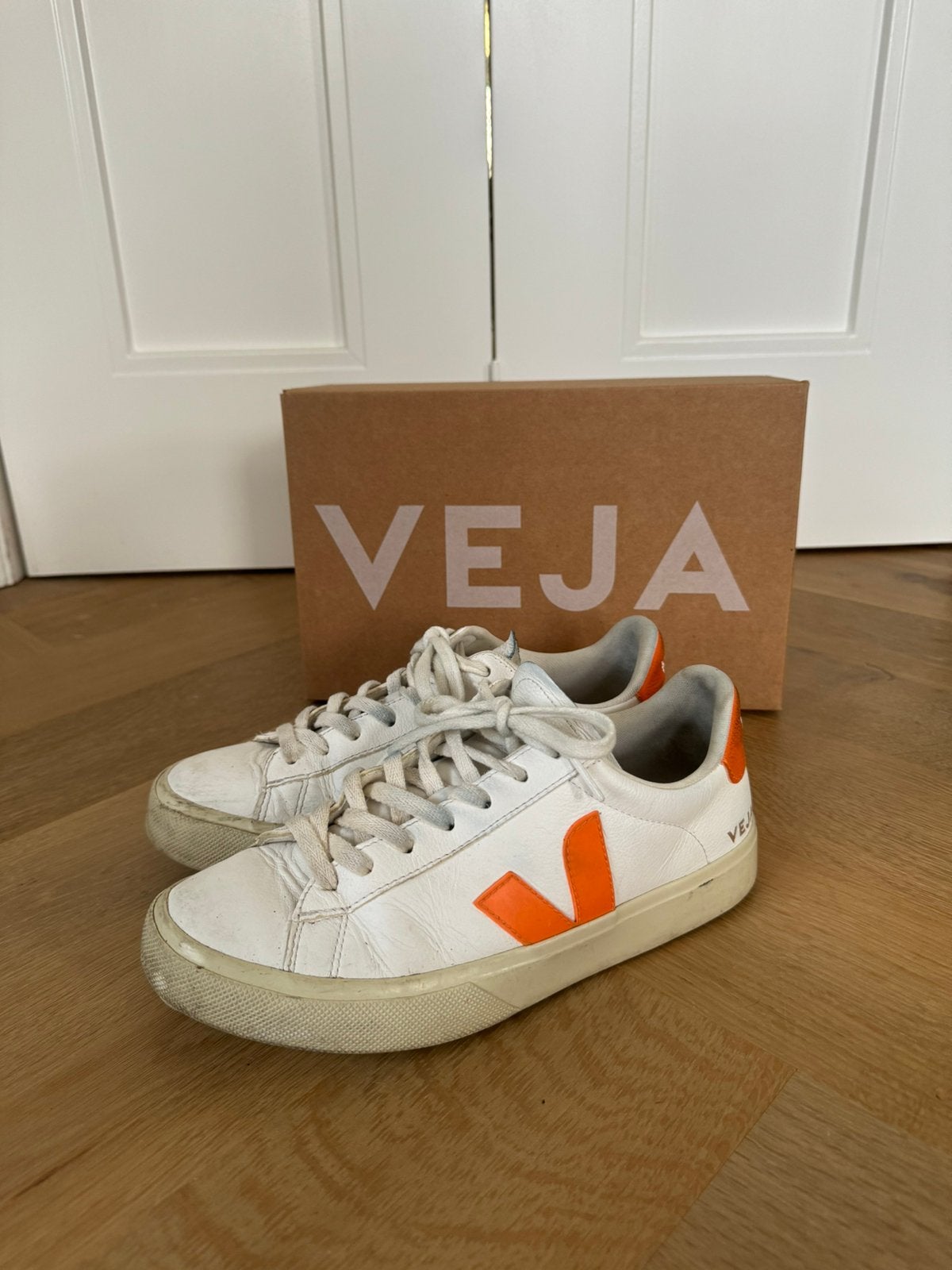 Veja sneakers maat 39 met originele doos, Kleding | Dames, Schoenen, Wit, Ophalen of Verzenden, Sneakers of Gympen, Gedragen