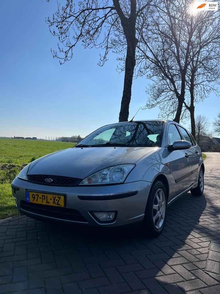 Ford Focus 1.6-16V Futura, 1596 cc, Gebruikt, Zwart, 49 €/maand
