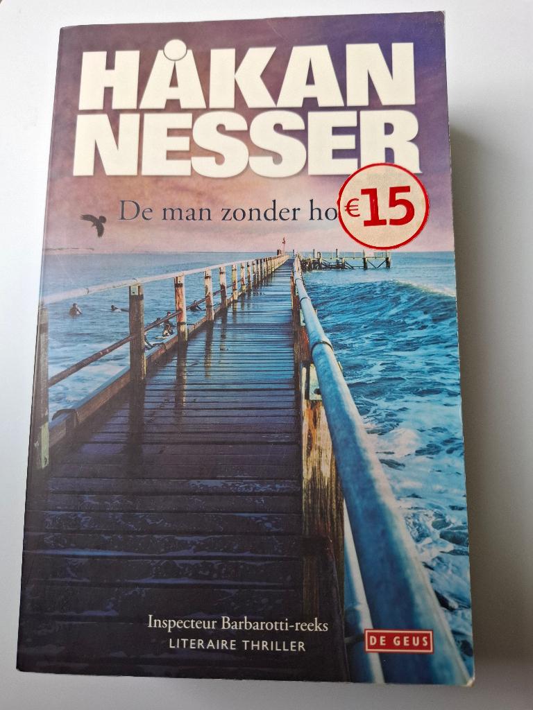 Hakan Nesser, De man zonder hond., Boeken, Gelezen, Hakan Nesser, Ophalen of Verzenden, Nederland