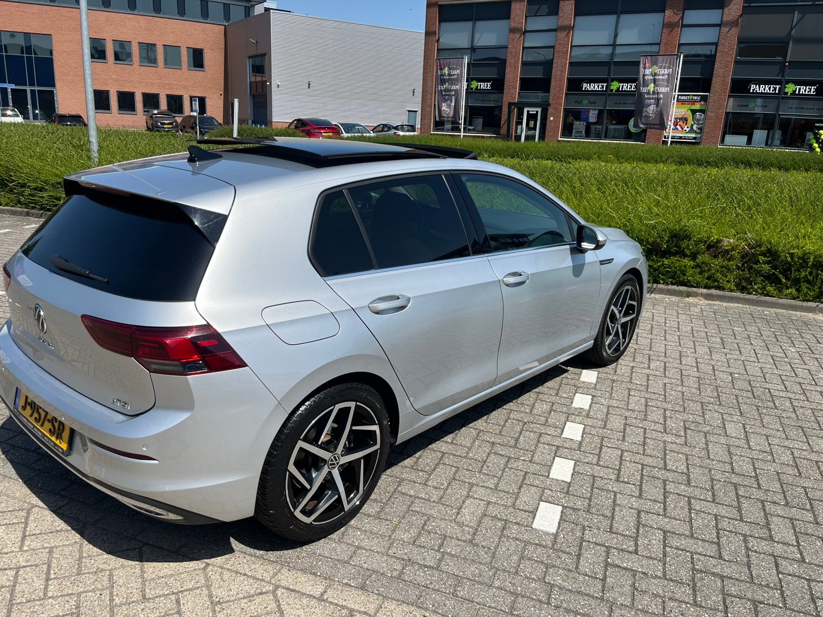 Volkswagen Golf 1.5 Etsi 150pk 7-DSG 2020 Grijs, Auto's, Volkswagen, 1498 cc, 4 cilinders, Alcantara, Origineel Nederlands