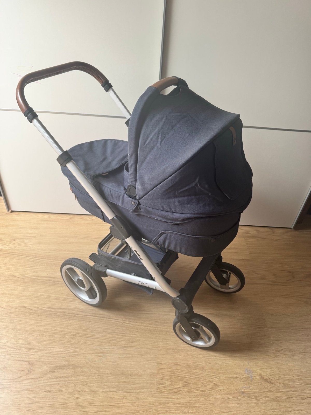 Mutsy Nio kinderwagen met reiswieg en regenhoes, Kinderen en Baby's, Kinderwagens en Combinaties, Kinderwagen, Gebruikt, Ophalen of Verzenden