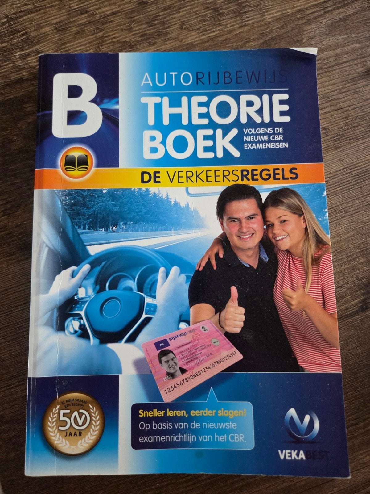 Autorijbewijs Theorieboek - VekaBest (4e druk), Ophalen of Verzenden, Zo goed als nieuw, Niet van toepassing, Vekabest