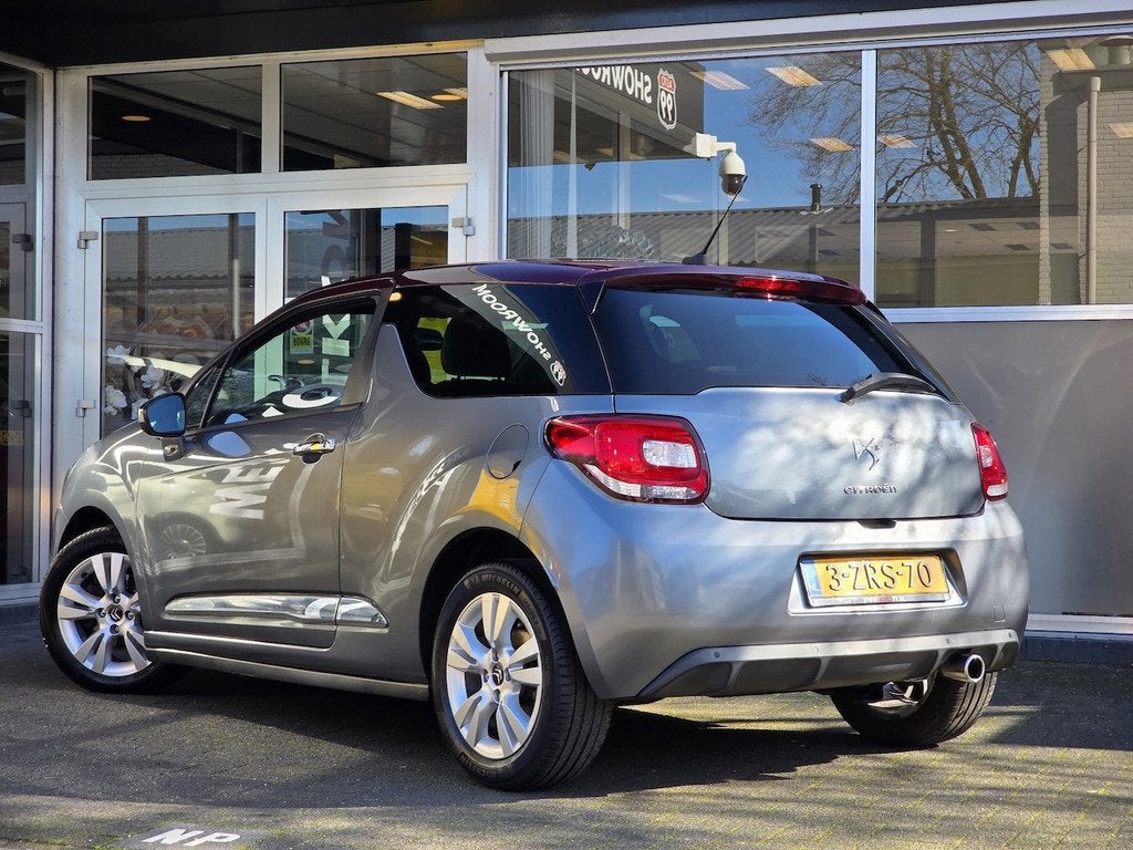 Citroën DS3 1.6 VTi So Chic AUTOMAAT CLIMA / CRUISE / NAVI, Auto's, Citroën, Euro 5, Gebruikt, 4 cilinders, 49 €/maand
