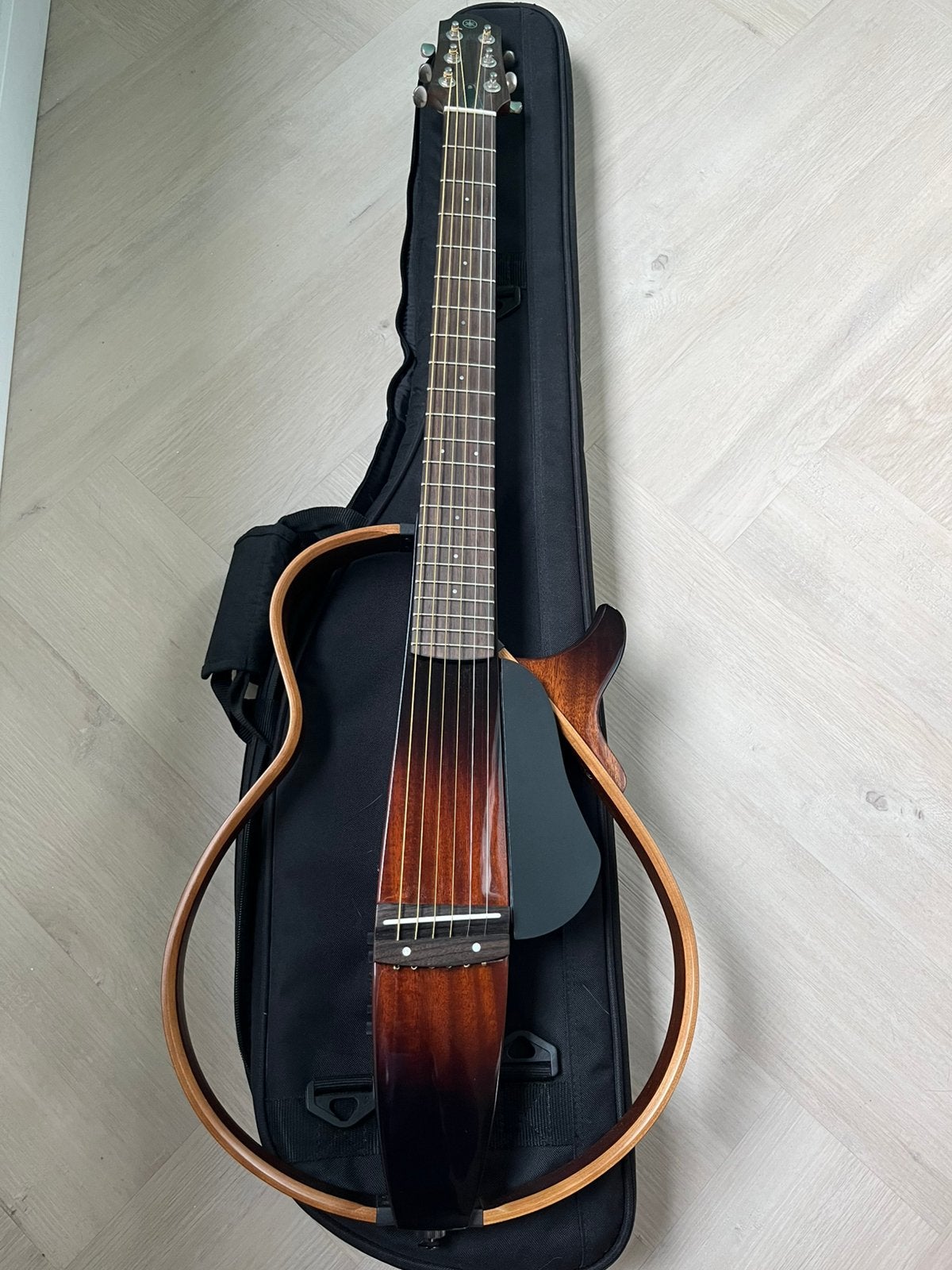 Yamaha SL-G200S Silent Guitar, Ophalen, Zo goed als nieuw, Solid body, Overige merken