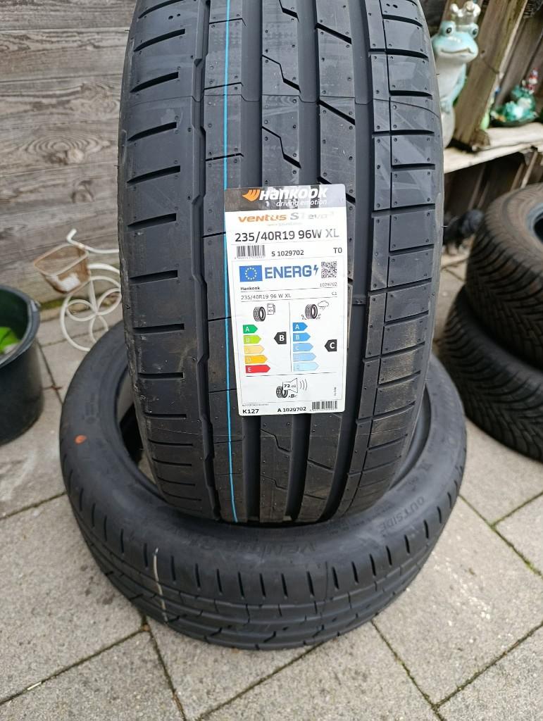 235/40 R19 96W Hankook Ventus S1 evo3, Nieuw, 235 mm, Band(en), Zomerbanden