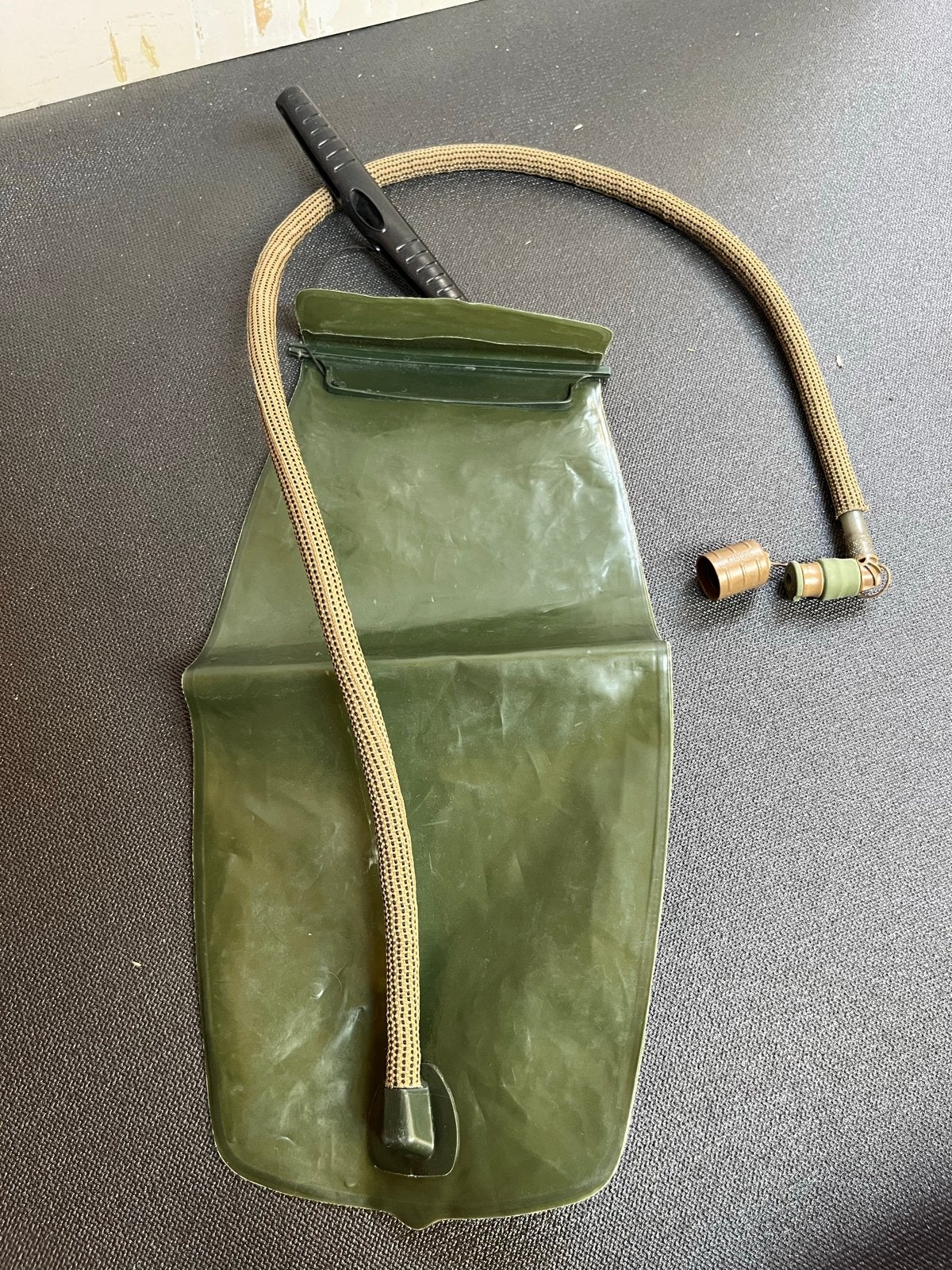 Source Hydration Pack / Waterzak - Gebruikt, Verzenden, Gebruikt, Overige typen