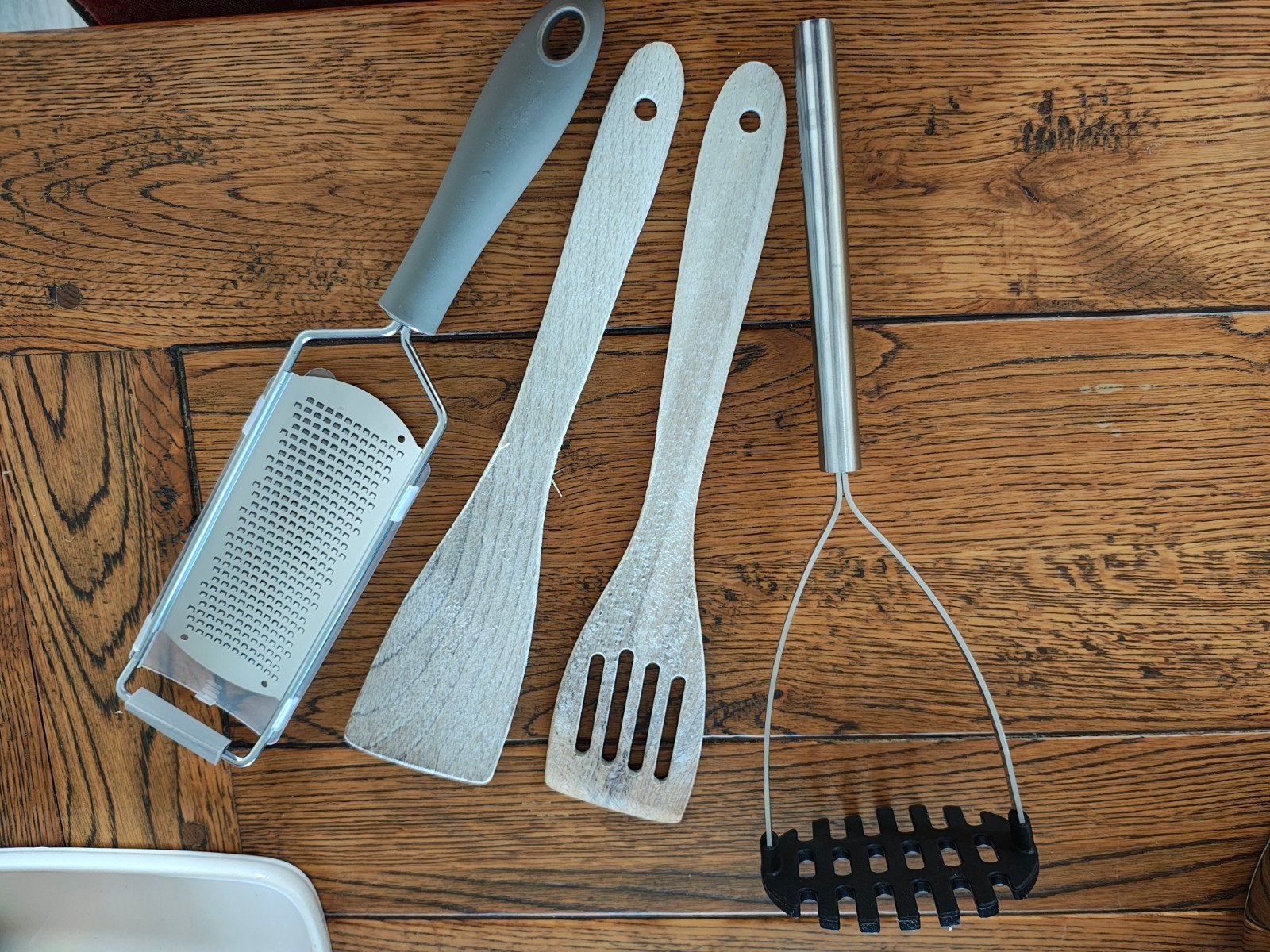Keukengerei set: rasp, spatels en aardappelstamper, Hout, Ophalen of Verzenden, Meerkleurig, Overige typen