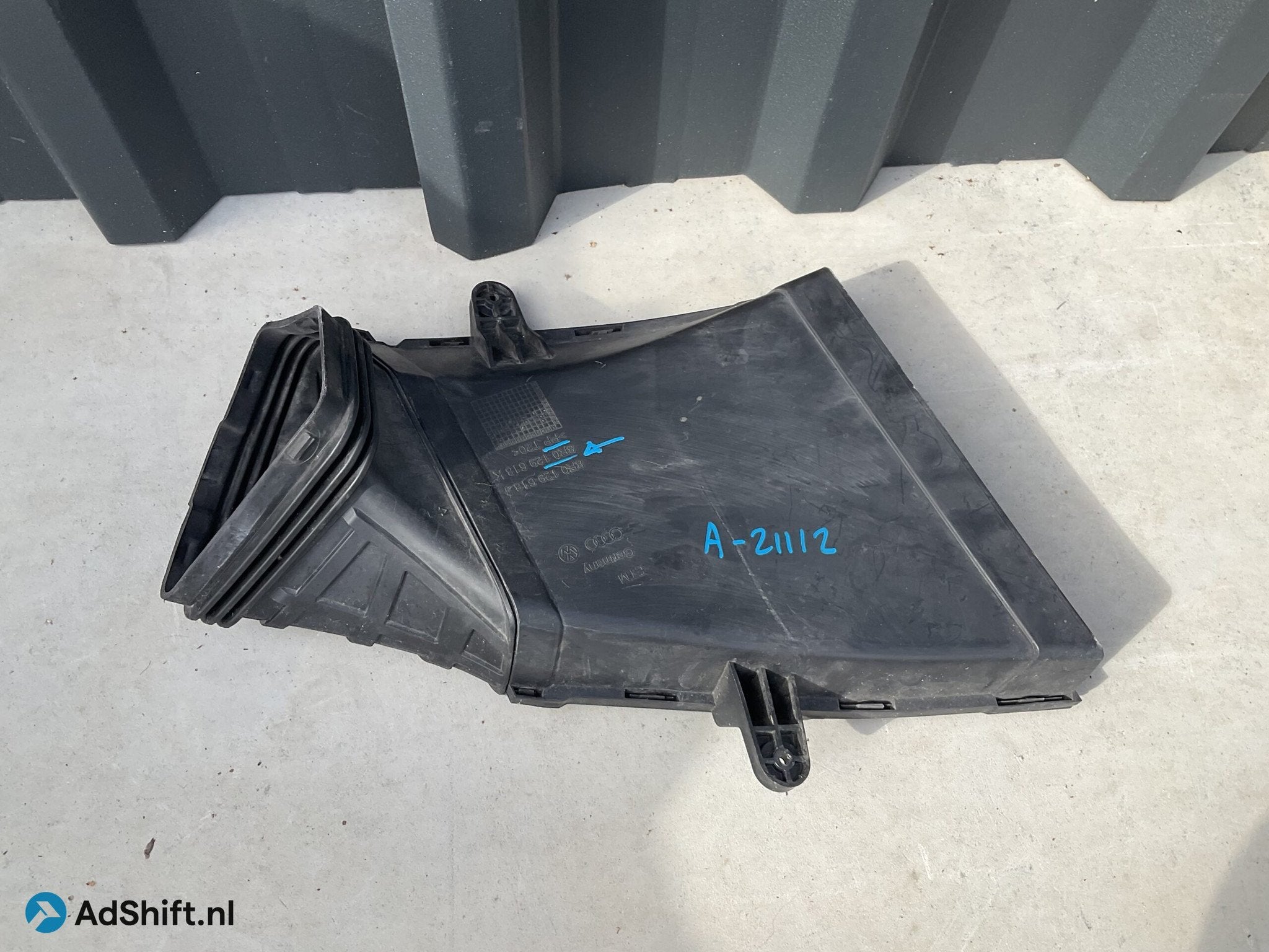 Audi Q5 SQ5 8R0129618K 8R0129618J Luchtinlaat Afdekking21112