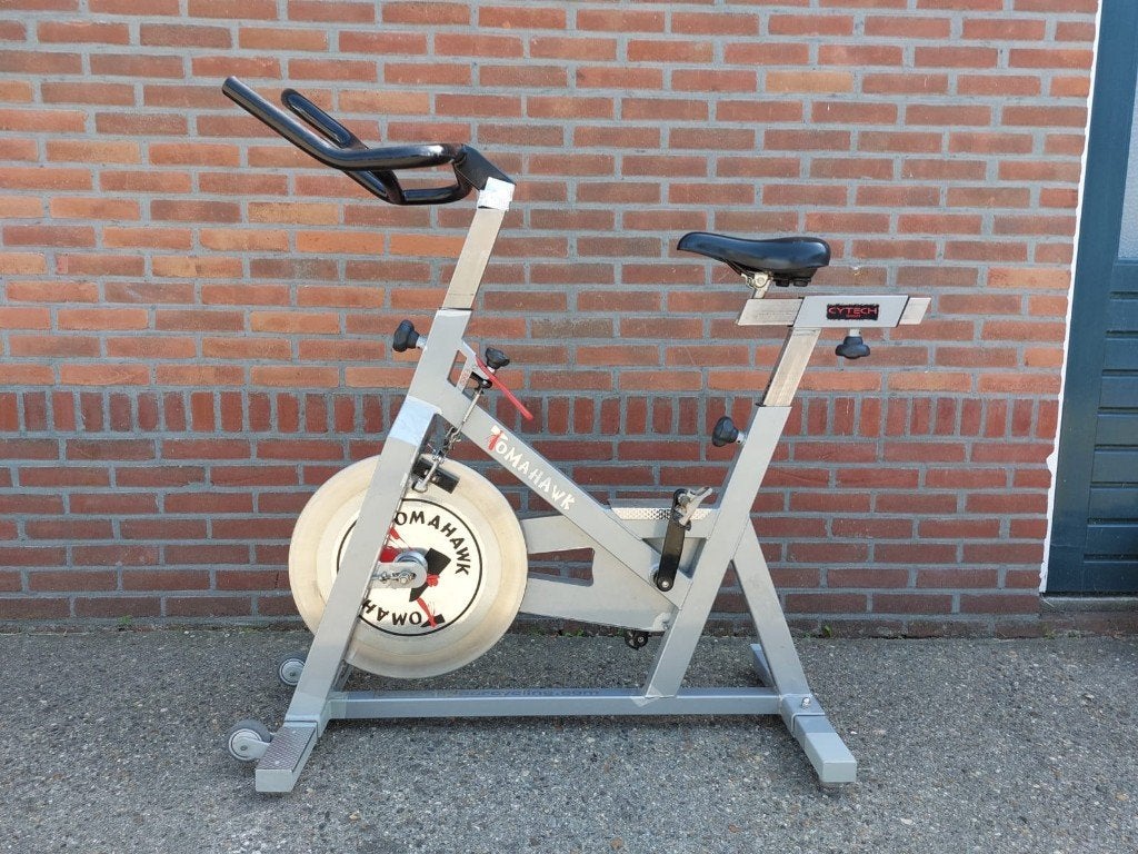Tomahawk Fitness fiets met vliegwiel, Sport en Fitness, Ophalen, Gebruikt, Metaal, Spinningfiets