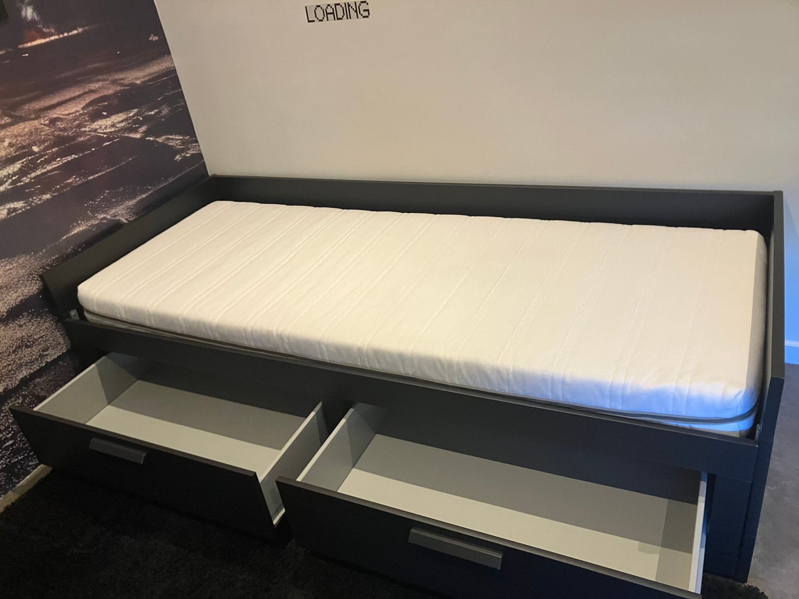 Zwart bed ikea brimnes met 2 lades + goede matras!, Huis en Inrichting, Slaapkamer | Bedden, Ophalen, 90 cm, Eenpersoons, Zwart