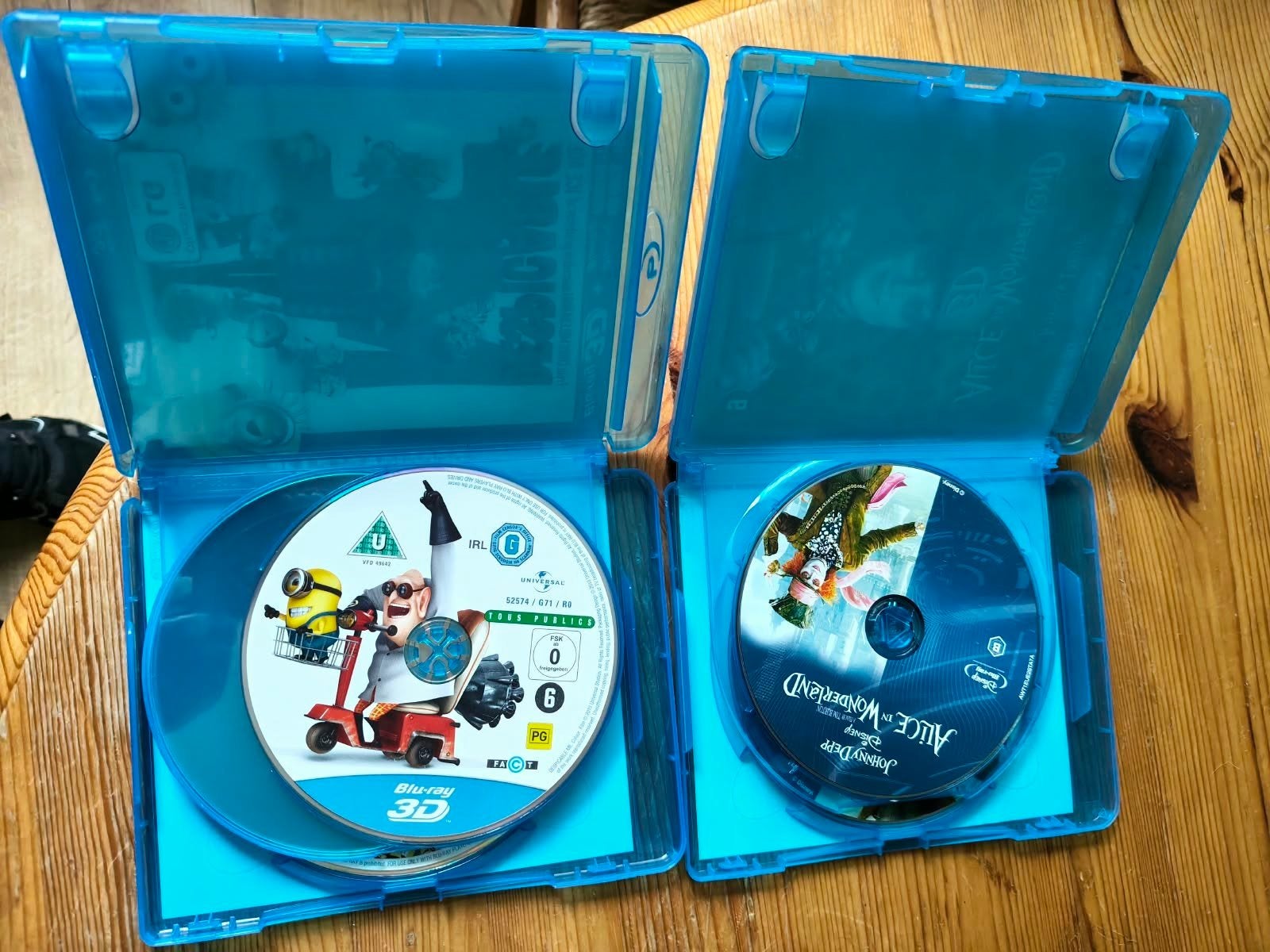 Verschrikkelijke Ikke 2 (3D) & Alice in Wonderland Blu-ray, Ophalen of Verzenden, Zo goed als nieuw