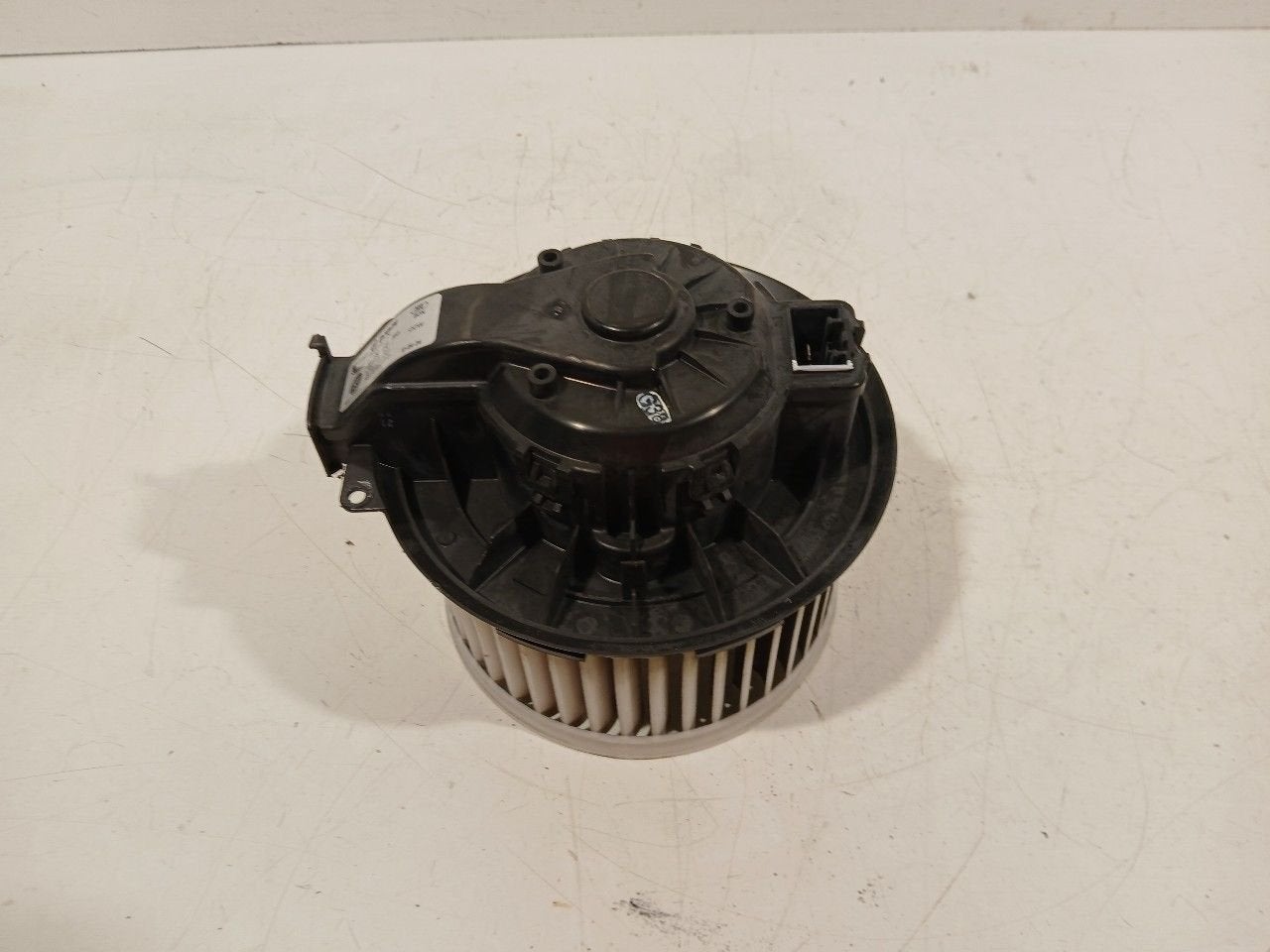 Kachel ventilator motor Seat Mii, Onderdelen@venauto.nl, Van der Ven Autorecycling B.V., Gebruikt, Ettenseweg 76, 4706 PB Roosendaal, The Netherlands