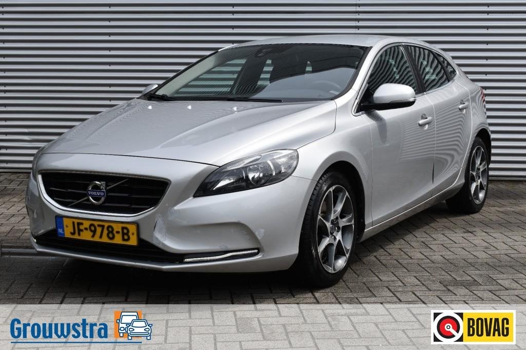 Volvo V40 1.6 D2 AUT. OCEAN RACE / MEENEEM/EXPORTPRIJS / APK, USB, 4 cilinders, 700 kg, Bedrijf