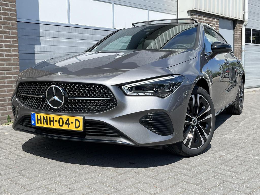 Mercedes-Benz CLA Shooting Brake 250 e Star Edition Luxury |, Auto's, CLA, Stof, Gebruikt, 4 cilinders
