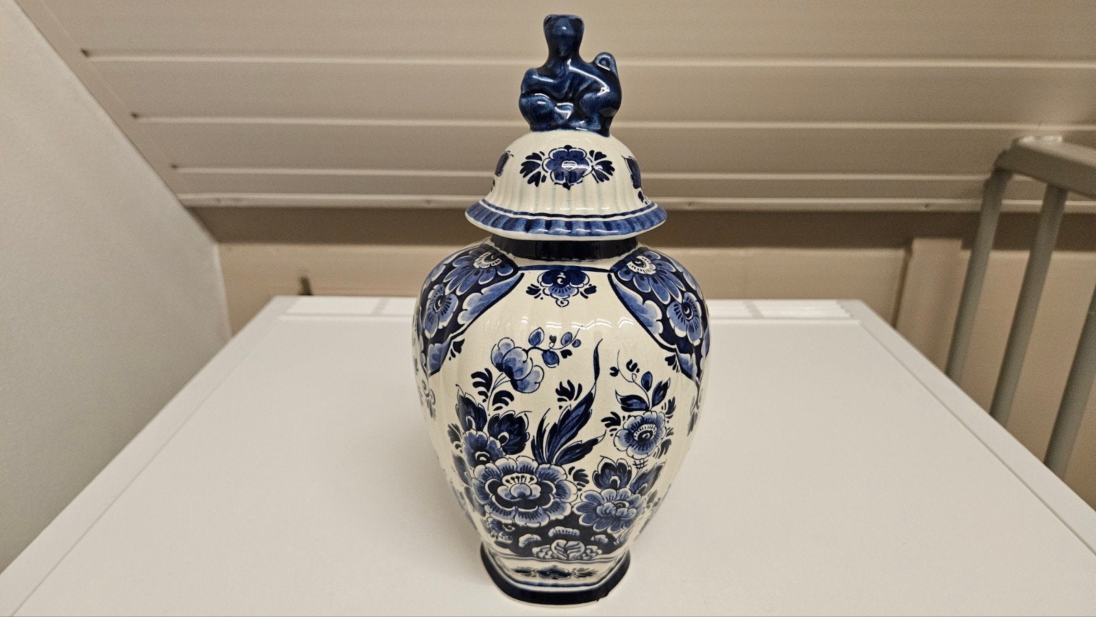 Prachtige Delfts Blauwe Vaas met Deksel - Handwerk, Ophalen