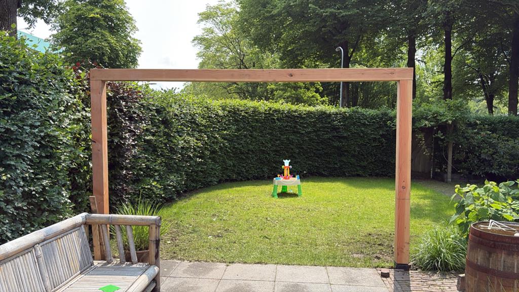 Robuuste houten balken voor schommel of pergola, Ophalen, Gebruikt, Grenen, Balk