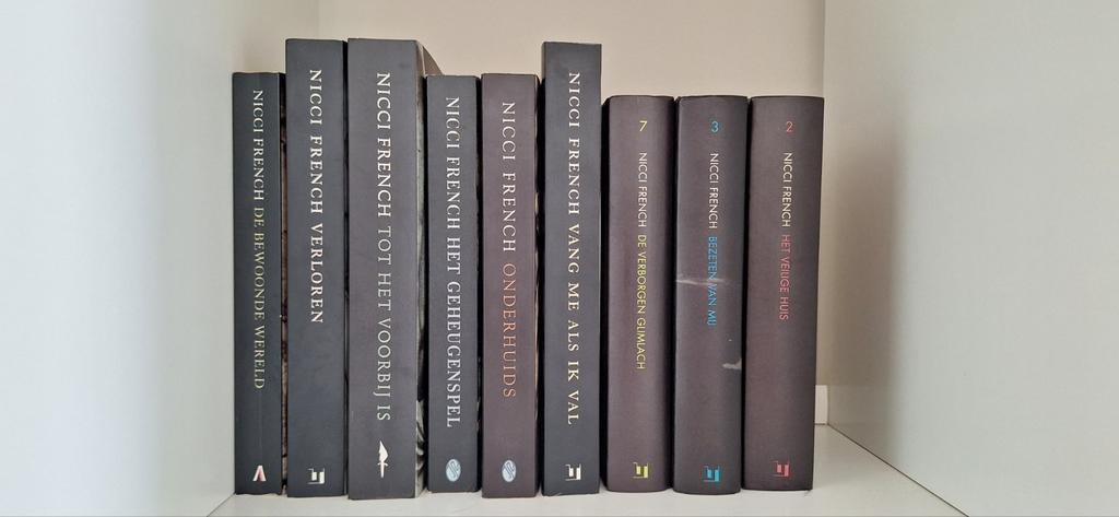 9x Nicci French, Boeken, Ophalen of Verzenden, Gelezen, Nicci French, Nederland