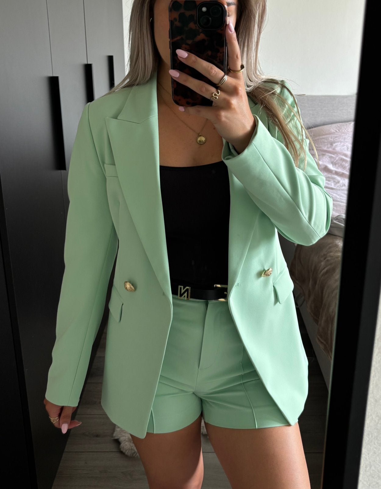 NIKKIE blazer set, Kostuum of Pak, Verzenden, Nieuw, Maat 34 (XS) of kleiner