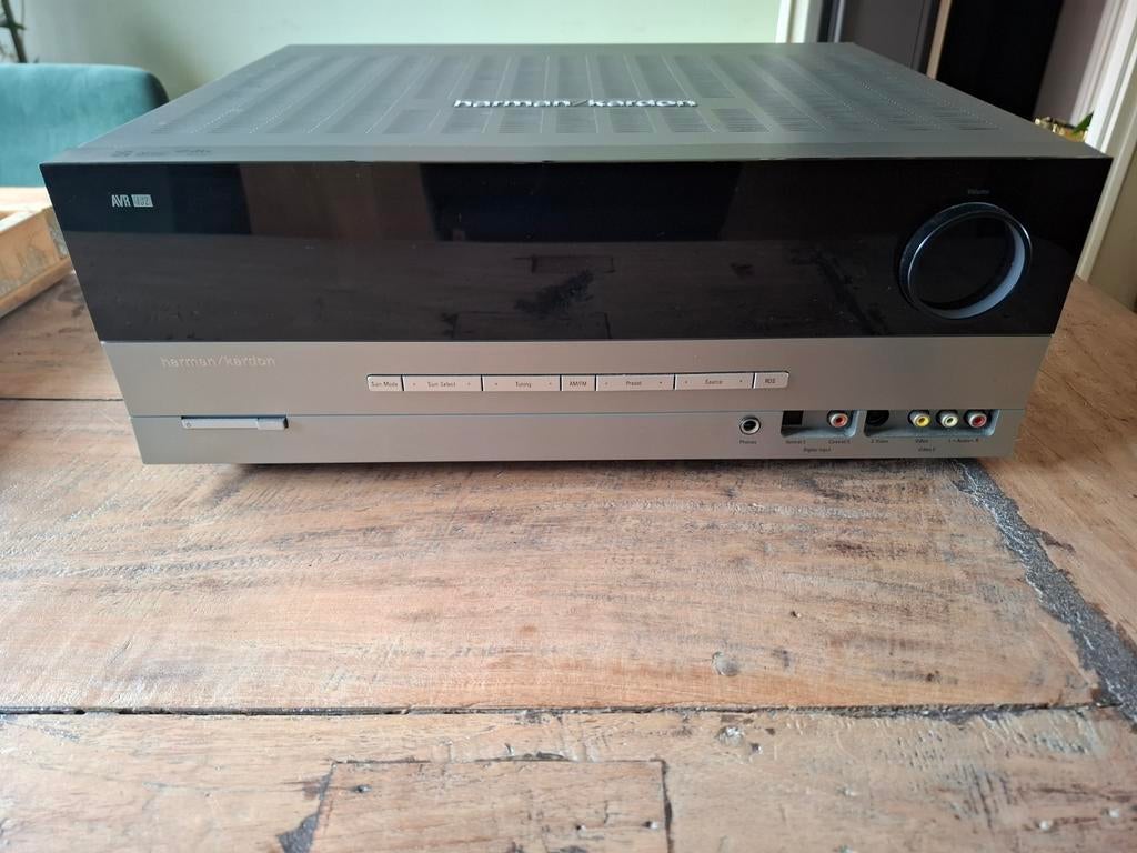 Harman/kardon AVR132. Surround receiver.+ Afstandsbediening, Audio, Tv en Foto, Versterkers en Receivers, Zo goed als nieuw, 60 tot 120 watt