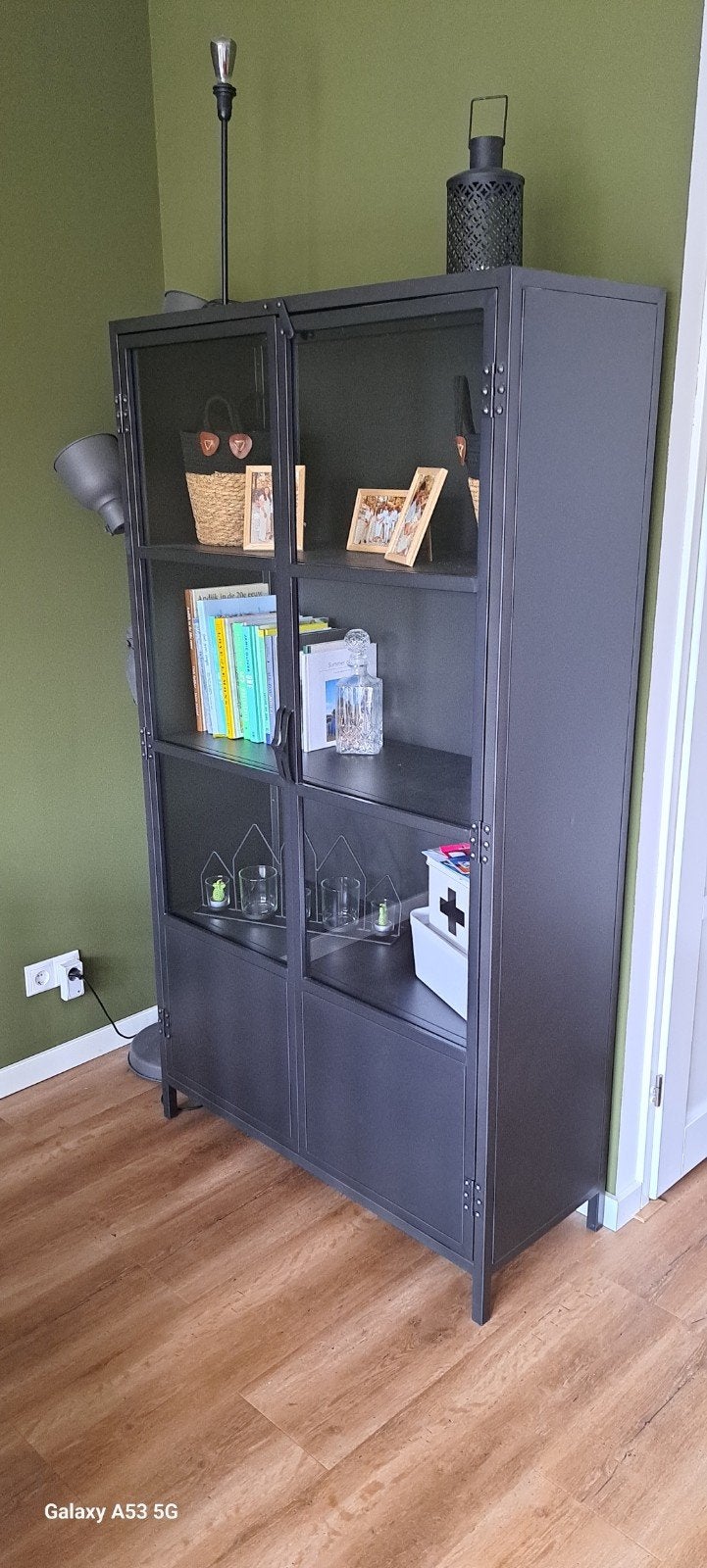 Zwarte metalen kast, Huis en Inrichting, Kasten | Boekenkasten, Ophalen