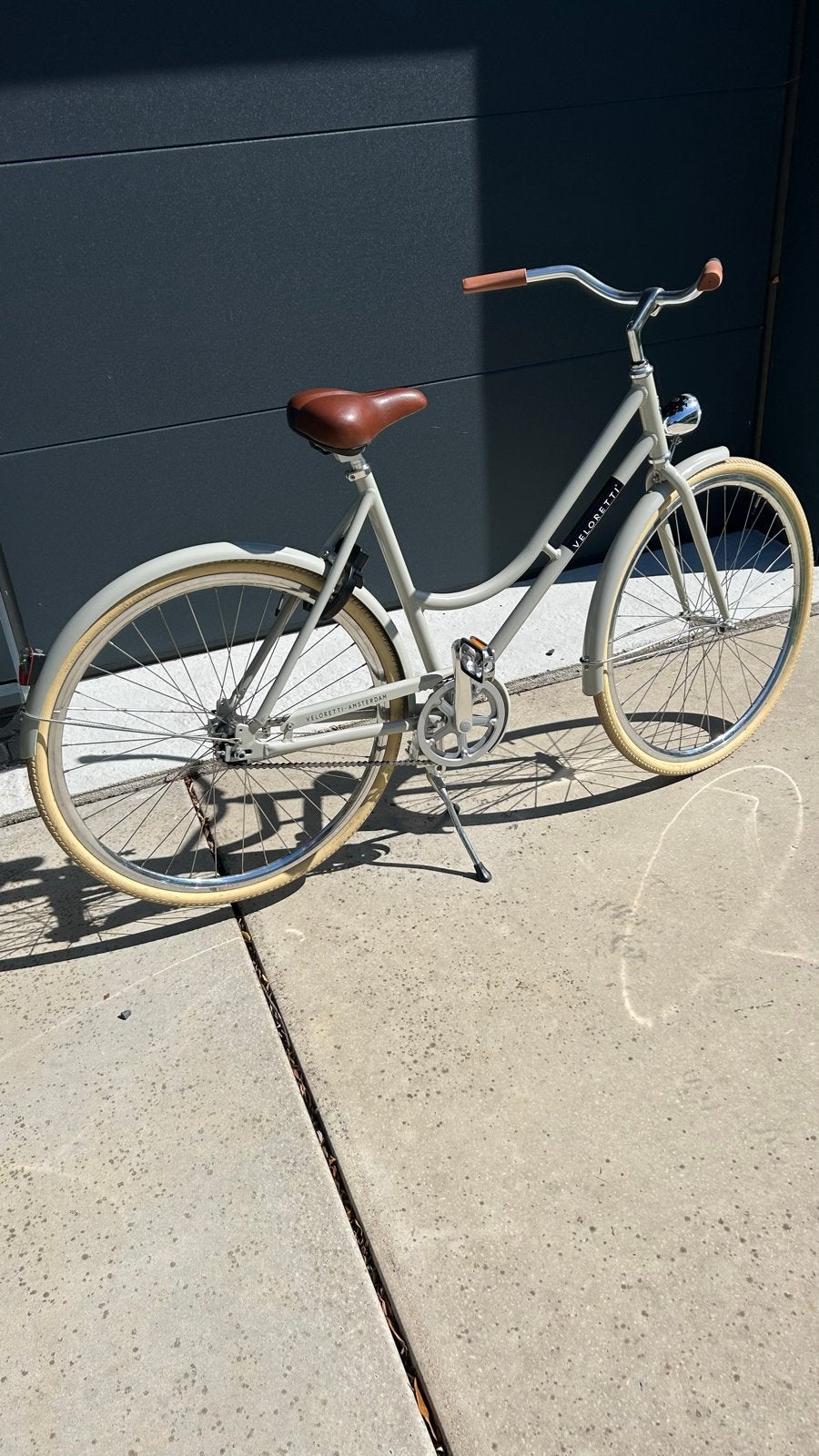 Veloretti fiets in uitstekende staat 28inch, Fietsen en Brommers, Fietsen | Dames | Damesfietsen, Velgrem, Versnellingen, Zo goed als nieuw