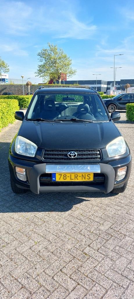 Toyota Rav4 1.8 I 3D Linea Luna 2003 Zwart, Auto's, Voorwielaandrijving, 4 cilinders, 4 stoelen, Particulier
