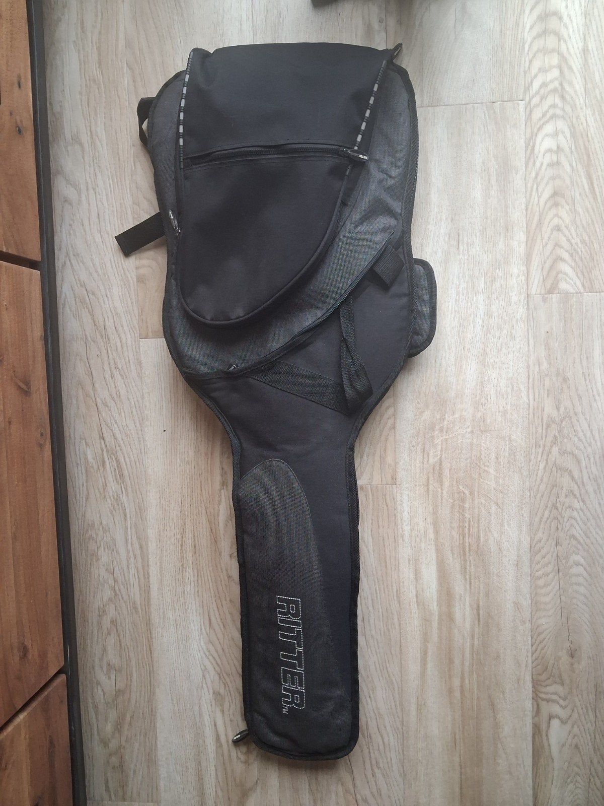 Foto 7 van Mooie electrische gitaar van het merk Ibanez