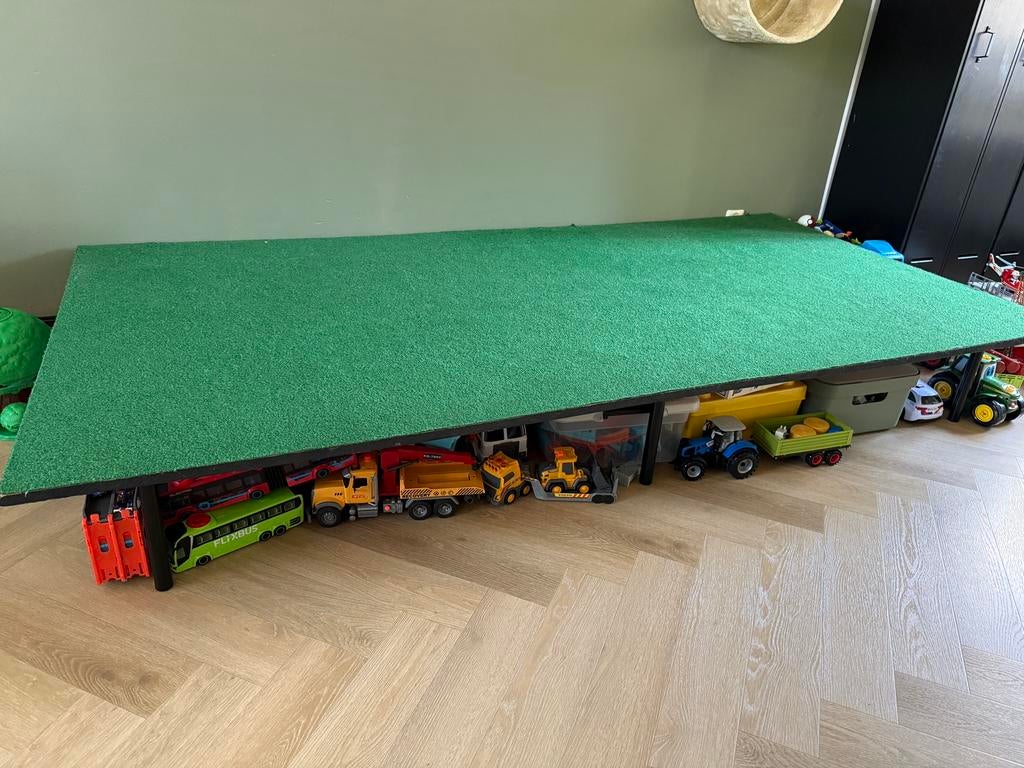 Speeltafel voor lego en playmobil, Kinderen en Baby's, Speelgoed | Speeltafels, Ophalen, Gebruikt