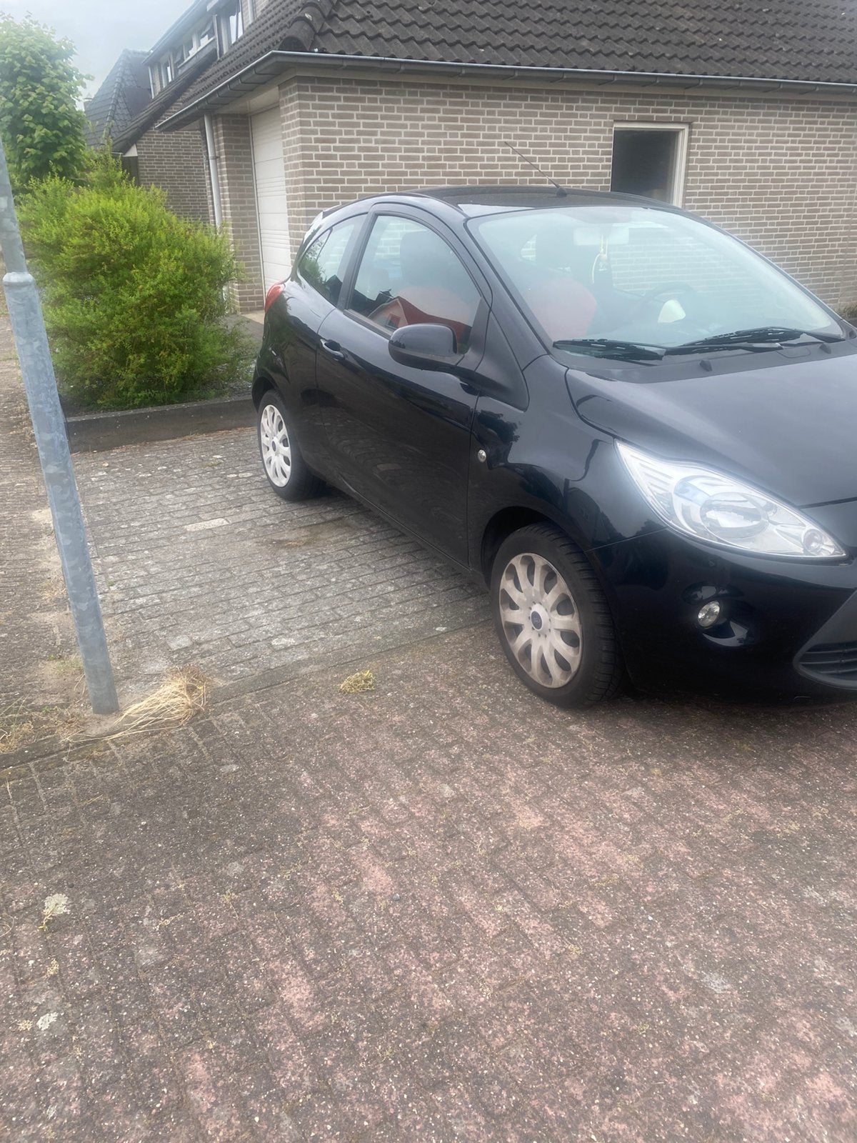 Ford Ka 1.2 51KW 2009 Zwart, Auto's, Voorwielaandrijving, 1242 cc, 4 cilinders, 4 stoelen