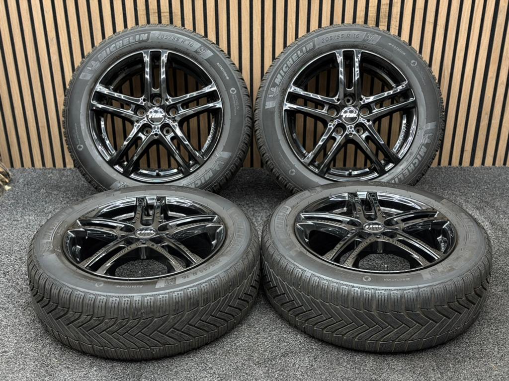 WINTER! 16 inch Rial Bavaro - Golf Leon 5x112 ET50 Michelin, Ophalen, 16 inch, ., Banden en Velgen