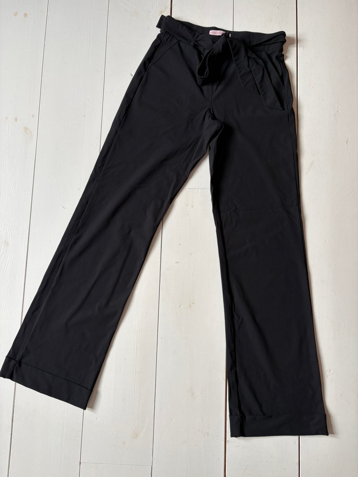 Studio Anneloes Marilyn trousers XS donkerblauw, Kleding | Dames, Broeken en Pantalons, Blauw, Ophalen of Verzenden, Zo goed als nieuw