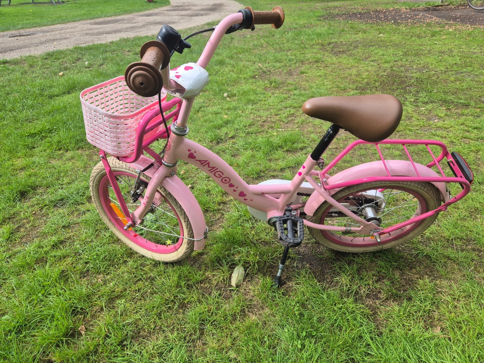 Meisjesfiets AMIGO Sweetheart 16inch Roze met mandje z.g.a.n, Fietsen en Brommers, Ophalen, Terugtraprem, 16 inch, Amigo