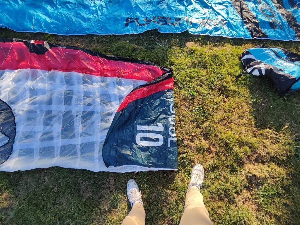 Flysurfer soul v1 10.0, Gebruikt, 10 m², Geen board, Ophalen of Verzenden