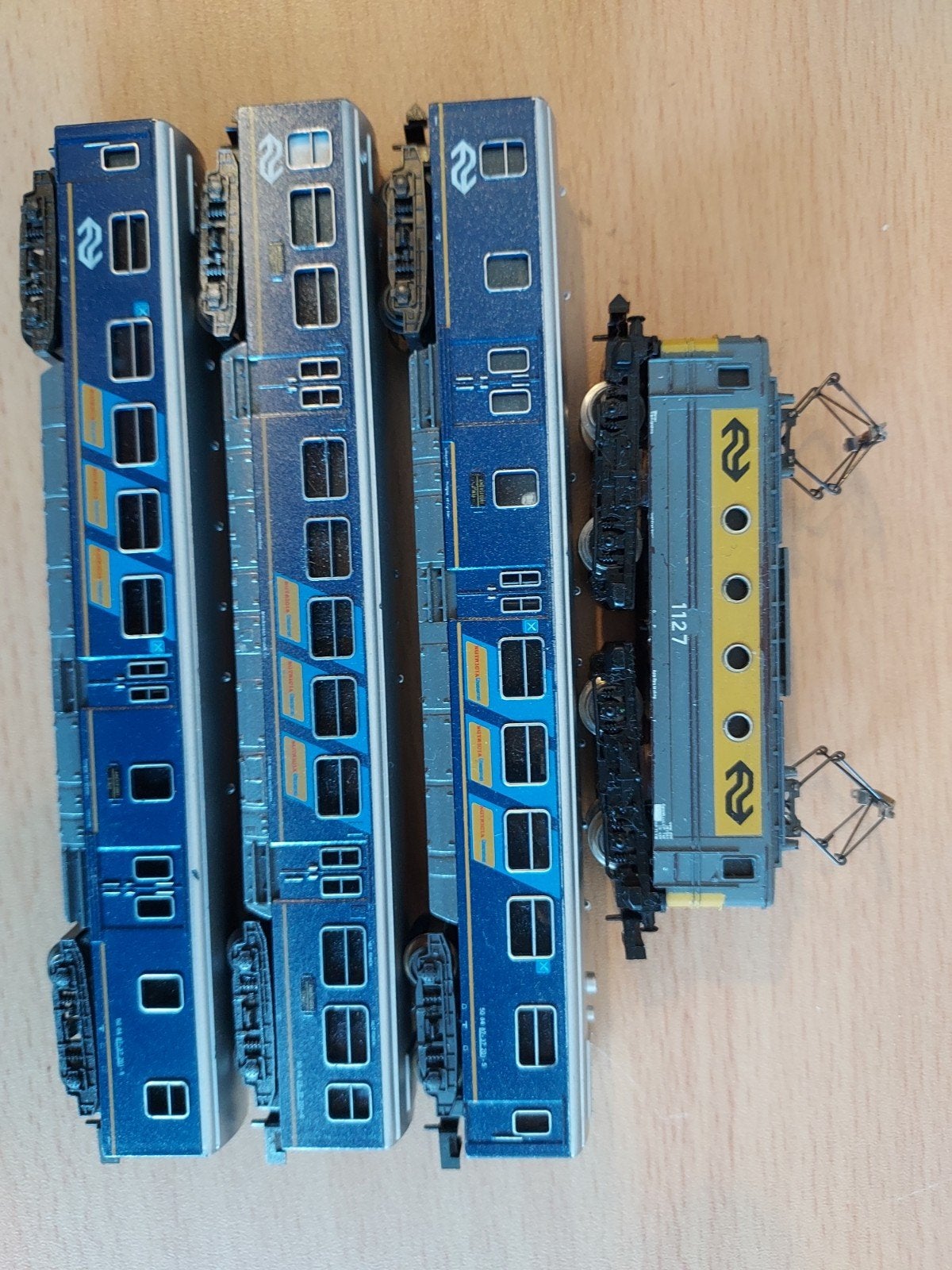 Minitrix NS 1127 Locomotief met 3 Wagons, Gebruikt, Trix, Analoog, Ophalen of Verzenden