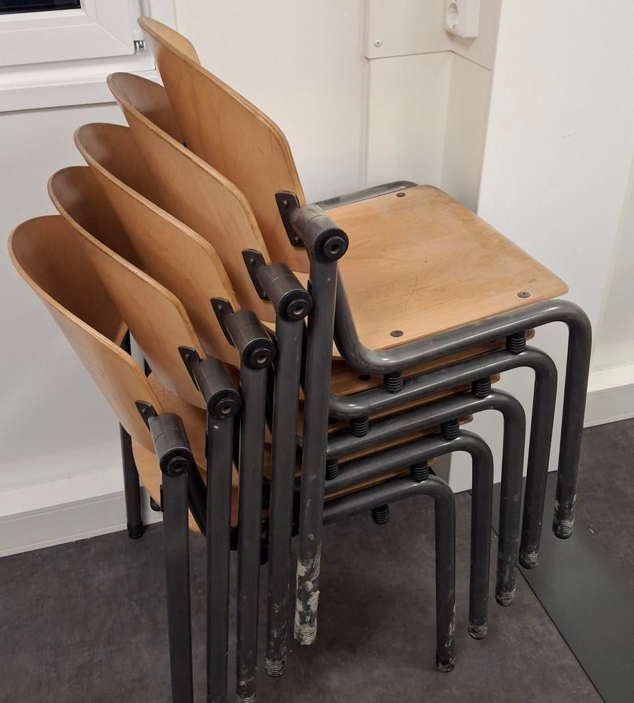 30 retro kantinestoelen hout, Ophalen of Verzenden, Gebruikt, Meubilair