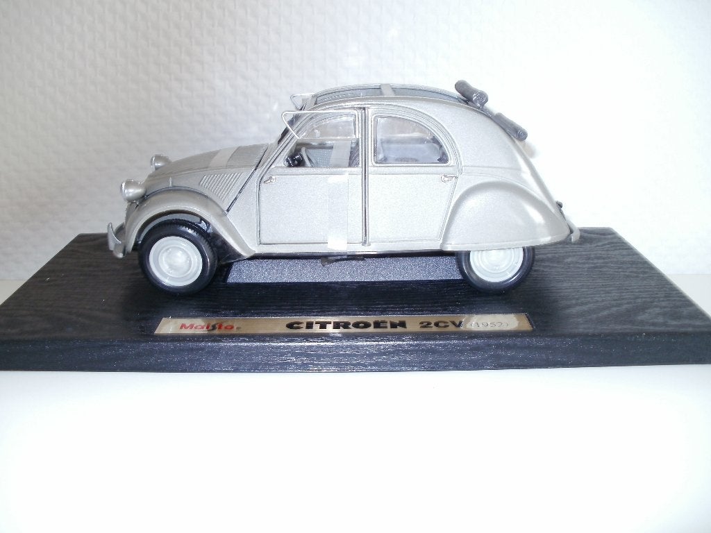 Citroen 2CV van Maistro schaal 1-18 met ovp., Hobby en Vrije tijd, Modelauto's | 1:18, Ophalen of Verzenden, Nieuw, Auto, Maisto