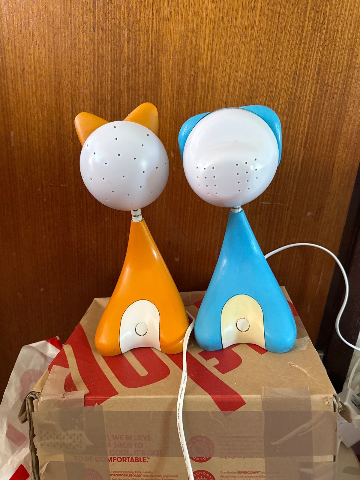 Leuke katten en honden lampjes - set van 2, Ophalen, Gebruikt, Kunststof, Meerkleurig