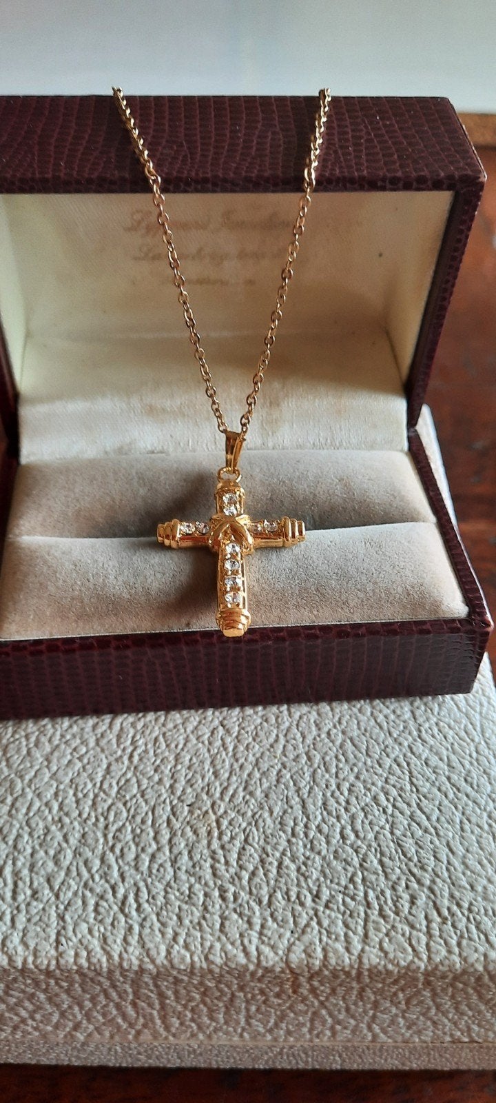 Vintage ketting met kruisje en Swarovski kristal, Ophalen of Verzenden, Overige materialen