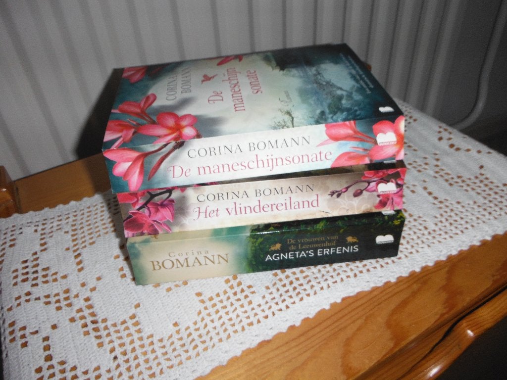 3 boeken Corina Bomann, Ophalen, Zo goed als nieuw, Corina Bomann
