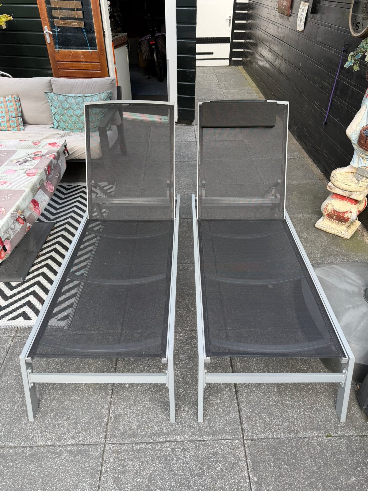 2 ligbedden, Tuin en Terras, Ophalen, Zo goed als nieuw, Kunststof, Verstelbaar