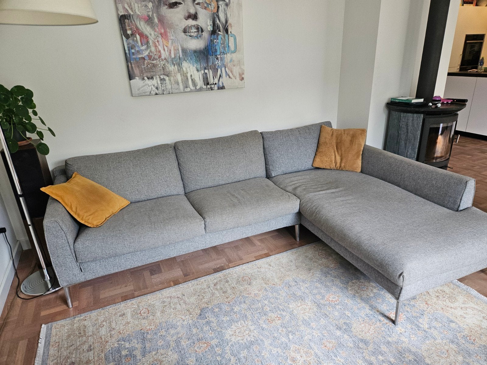 Bank Design on stock gratis af te halen, Ophalen, Gebruikt, Overige materialen, D