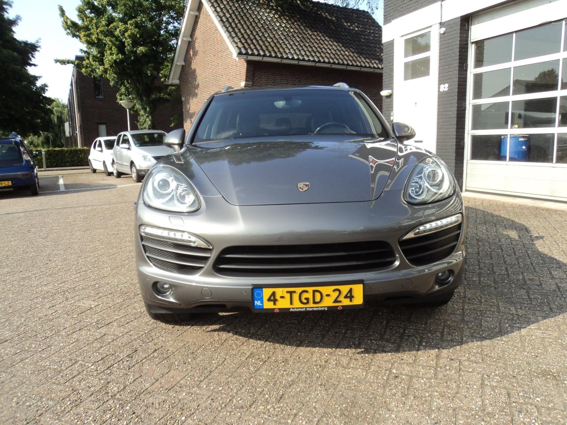 Porsche Cayenne 4.8 S Akrapovic Uitlaat Stoelverwarming V+A, Automaat, 138 €/maand, Bedrijf, 2040 kg