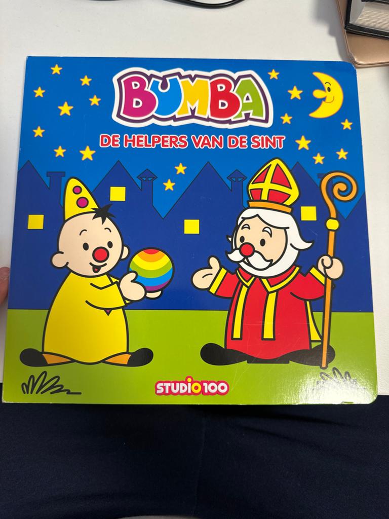 Bumba : kartonboek - De helpers van de Sint, Boeken, Kinderboeken | Baby's en Peuters, Zo goed als nieuw, 3 tot 4 jaar, Ophalen of Verzenden